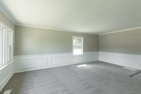 109 E 15th St, Lockport, IL 60441 photo 3