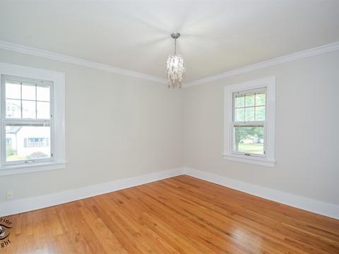 602 E Willow Ave, Wheaton, IL 60187 photo 19