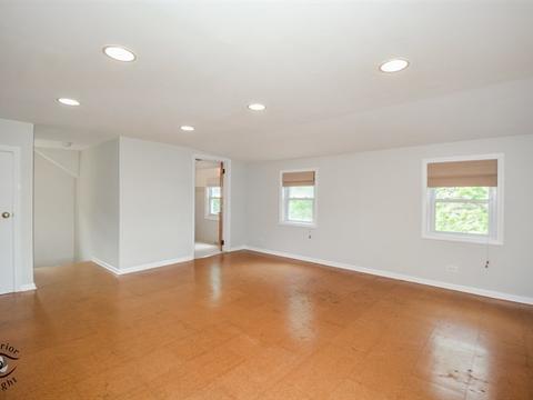 602 E Willow Ave, Wheaton, IL 60187 photo 15
