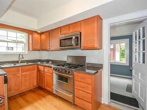 602 E Willow Ave, Wheaton, IL 60187 photo 10