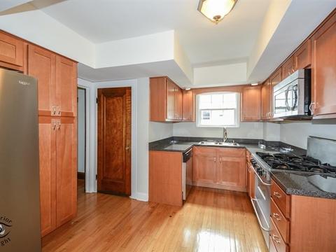 602 E Willow Ave, Wheaton, IL 60187 photo 8