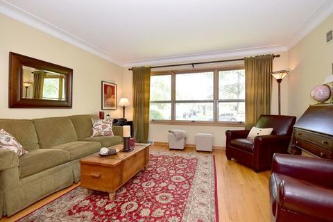 142 E Monroe St, Elmhurst, IL 60126 photo 6