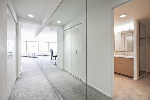 175 E Delaware Pl #5218, Chicago, IL 60611 photo 7