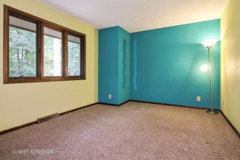 10396 Ray Dr, Roscoe, IL 61073 photo 9