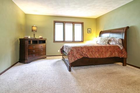 10396 Ray Dr, Roscoe, IL 61073 photo 8