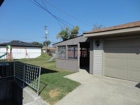 7714 W 83rd St, Bridgeview, IL 60455 photo 5