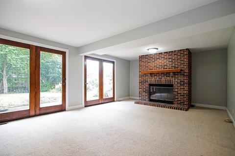 780 Evergreen Ln, Hoffman Estates, IL 60169 photo 18