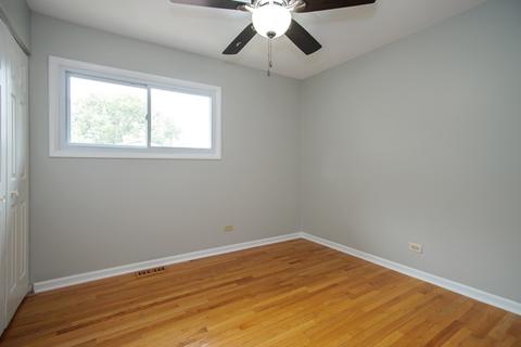 780 Evergreen Ln, Hoffman Estates, IL 60169 photo 10