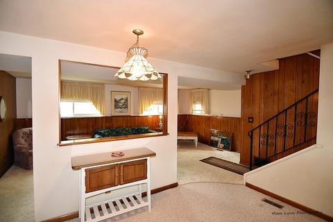 93 Circle Dr E, Montgomery, IL 60538 photo 6