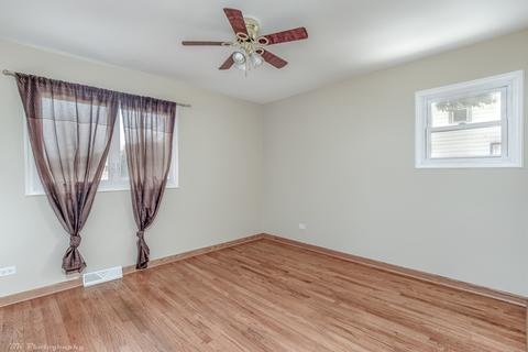 8518 S Massasoit St, Burbank, IL 60459 photo 13