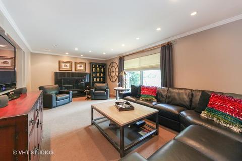 4336 Phyllis Dr, Northbrook, IL 60062 photo 7