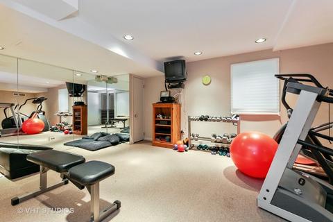 4336 Phyllis Dr, Northbrook, IL 60062 photo 14