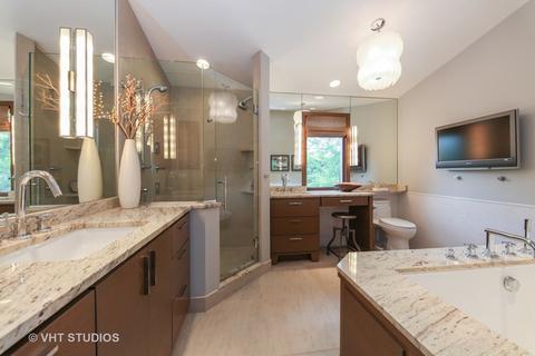 4336 Phyllis Dr, Northbrook, IL 60062 photo 9