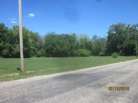 727 E 2nd St, Gilman, IL 60938 photo 4