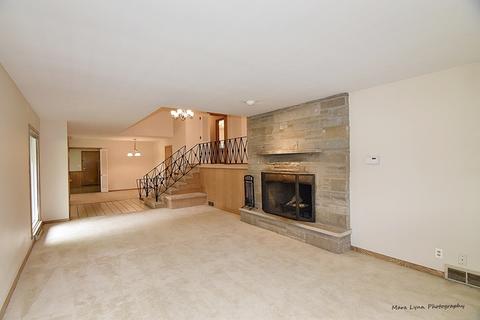 509 Maple Ln, Geneva, IL 60134 photo 4