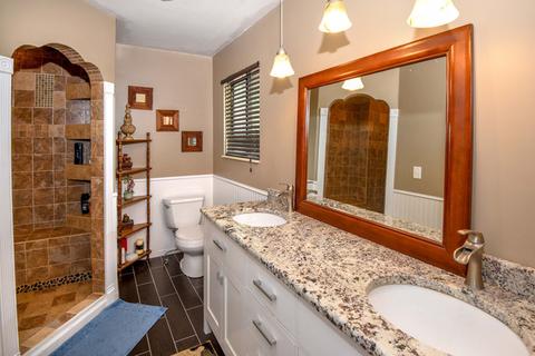 612 E Devon Ave, Roselle, IL 60172 photo 16