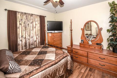 612 E Devon Ave, Roselle, IL 60172 photo 20