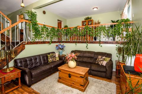 612 E Devon Ave, Roselle, IL 60172 photo 10