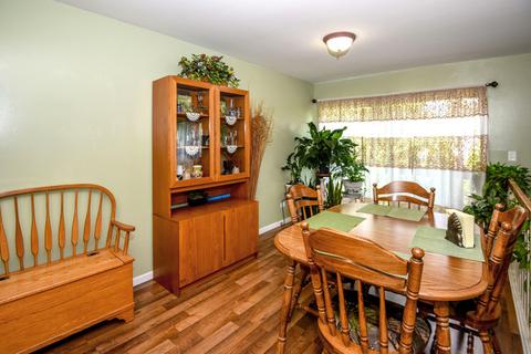 612 E Devon Ave, Roselle, IL 60172 photo 6