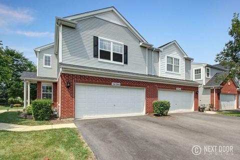24266 Leski Ln, Plainfield, IL 60585 photo 2