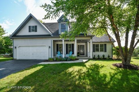 821 Gee Ct, Elburn, IL 60119 photo 1