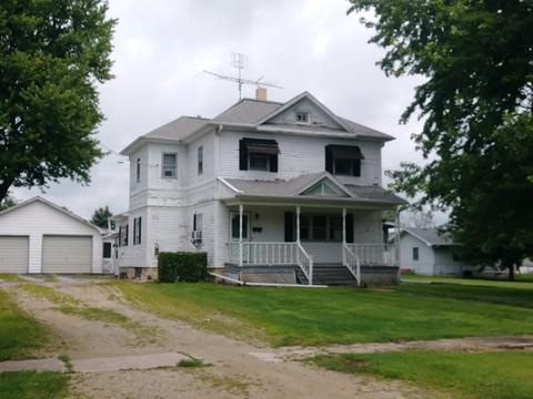 126 W Walnut St, Compton, IL 61318 photo 1