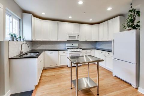 2035 W Coulter St, Chicago, IL 60608 photo 10