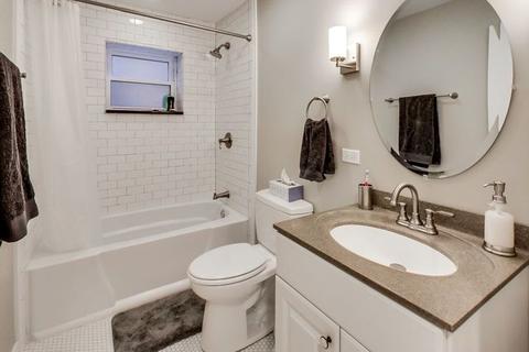 2035 W Coulter St, Chicago, IL 60608 photo 18