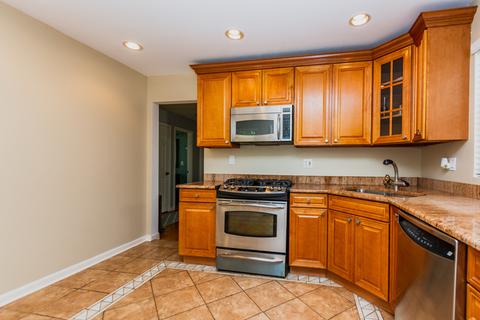 3100 N Mango Ave, Chicago, IL 60641 photo 11