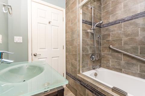 3100 N Mango Ave, Chicago, IL 60641 photo 22