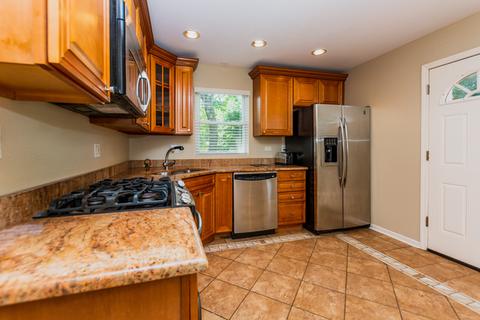 3100 N Mango Ave, Chicago, IL 60641 photo 13