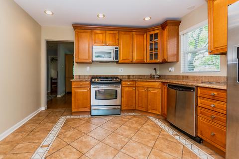 3100 N Mango Ave, Chicago, IL 60641 photo 10