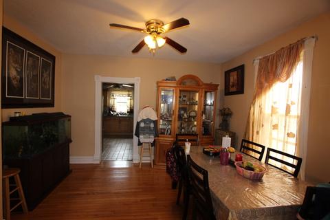 165 N Porter St, Elgin, IL 60120 photo 4