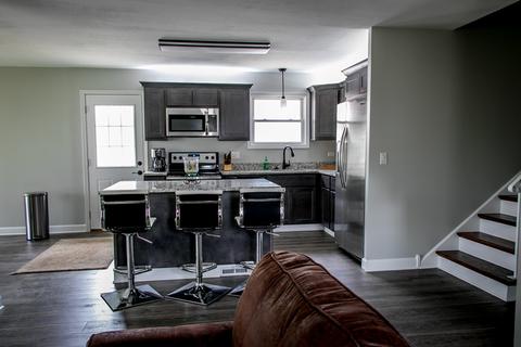 2117 Westview Dr, Des Plaines, IL 60018 photo 8
