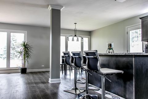 2117 Westview Dr, Des Plaines, IL 60018 photo 9