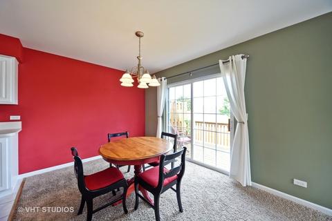 1050 E Danbury Dr, Cary, IL 60013 photo 7