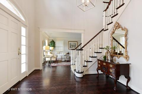 1220 Midwest Ln, Wheaton, IL 60189 photo 3