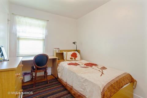 2707 W Gregory St, Chicago, IL 60625 photo 6