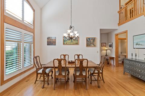 1050 Mackenzie Pl, Wheaton, IL 60187 photo 8