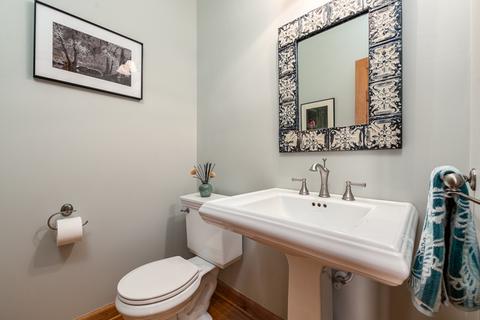 1050 Mackenzie Pl, Wheaton, IL 60187 photo 20