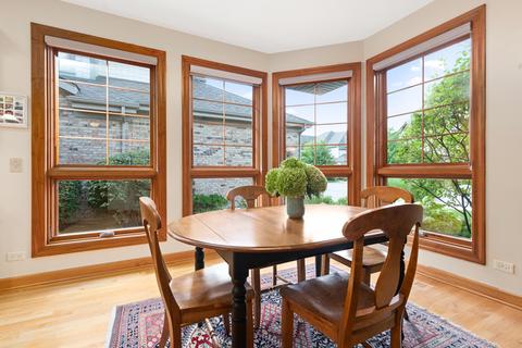 1050 Mackenzie Pl, Wheaton, IL 60187 photo 9