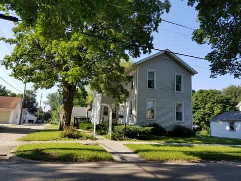 807 Chicago St, Mendota, IL 61342 photo 1