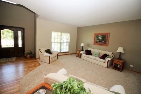 7 Sedgewood Ct, Algonquin, IL 60102 photo 3