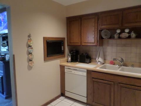 624 S Beverly Ave, Addison, IL 60101 photo 11
