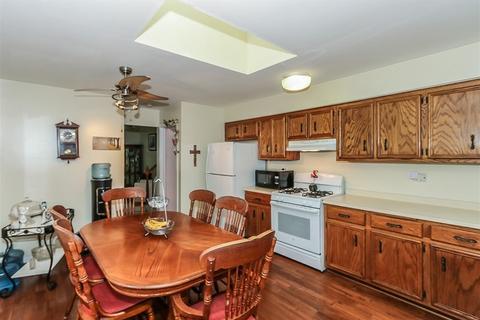 155 N School St, Addison, IL 60101 photo 8