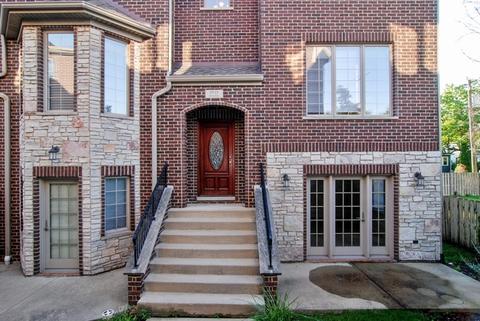 9535 Shields Ave, Brookfield, IL 60513 photo 2