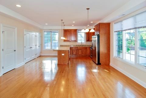9535 Shields Ave, Brookfield, IL 60513 photo 5