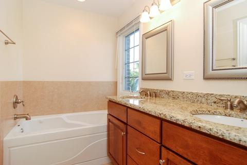 9535 Shields Ave, Brookfield, IL 60513 photo 9