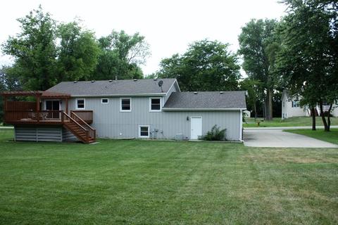 4310 N Florence Dr, Johnsburg, IL 60051 photo 2