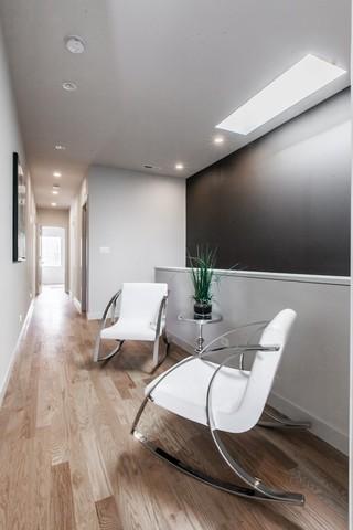 557 E 50th St, Chicago, IL 60615 photo 12